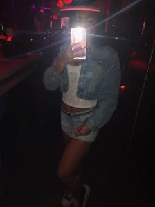 662142788: Chica busca chico en Barcelona