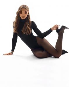 661403445: Chica busca chico en Málaga