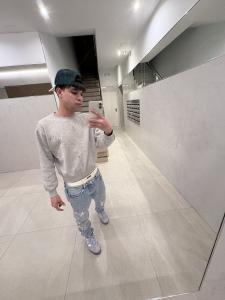 661169359: Chico busca chica en Sevilla