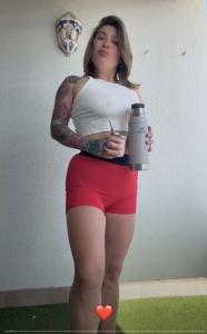 647268937: Chica busca chico en Cádiz