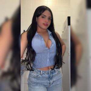 632949470: Chica busca chico en Sevilla