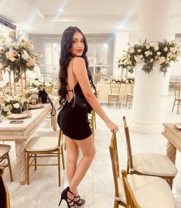 667414516: Chica busca chico en Granada