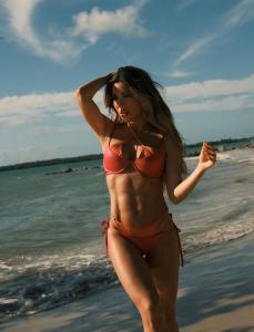 602008872: Chica busca chico en Álava