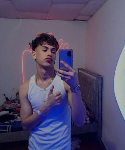 659807424: Chico busca chica en Madrid