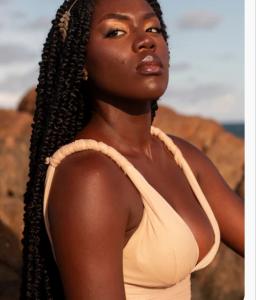 658643773: Chica busca chico en Pontevedra