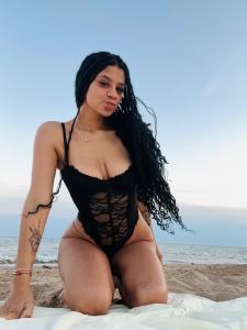 667720305: Chica busca chico en Valencia