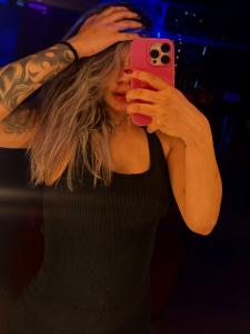 637867417: Chica busca chico en Barcelona