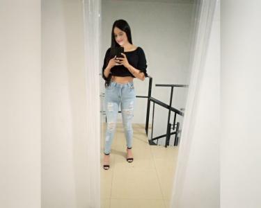 663582673: Chica busca chico en Murcia