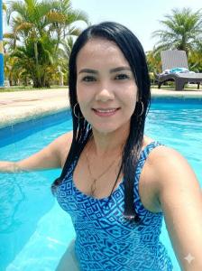 607342796: Chica busca chico en Melilla