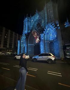 604393905: Chica busca chico en Madrid