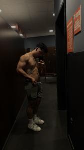 613437707: Chico busca chica en Madrid