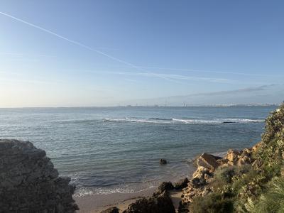 614335205: Chico busca chica en Cádiz