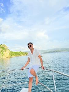 663936078: Chico busca chica en Ibiza