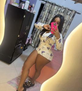 642961749: Chica busca chico en Cádiz