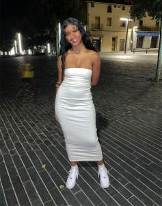 660106231: Chica busca chico en Gerona