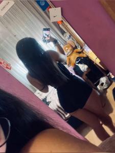633691368: Chica busca chico en Sevilla