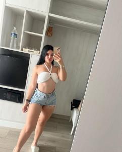 634184885: Chica busca chico en Zaragoza