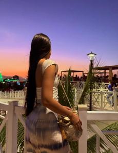 667414516: Chica busca chico en Granada