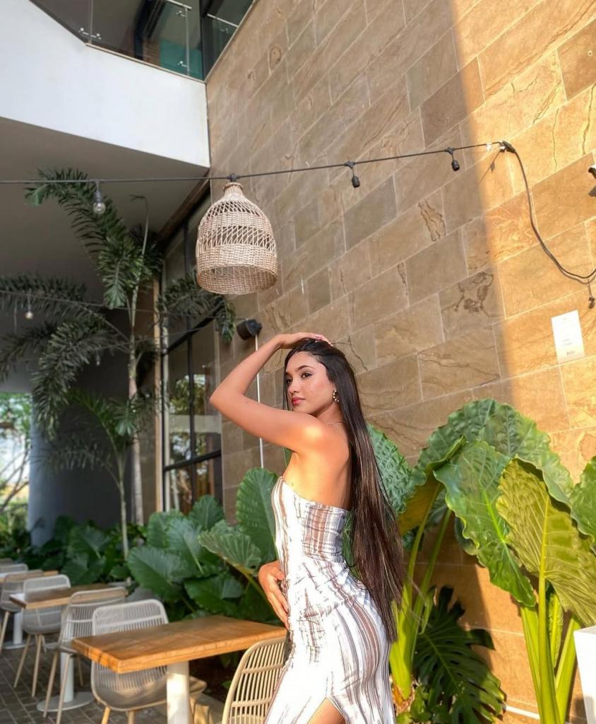 667414516: Chica busca chico en Granada