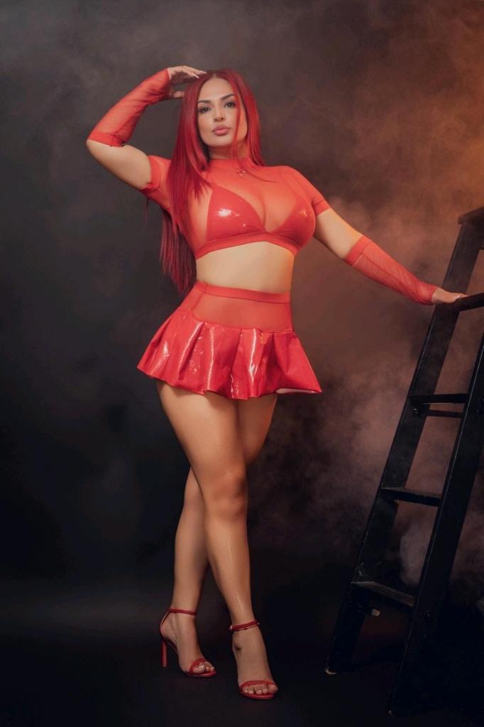 Chica busca chico en Valencia: Chica busca chico