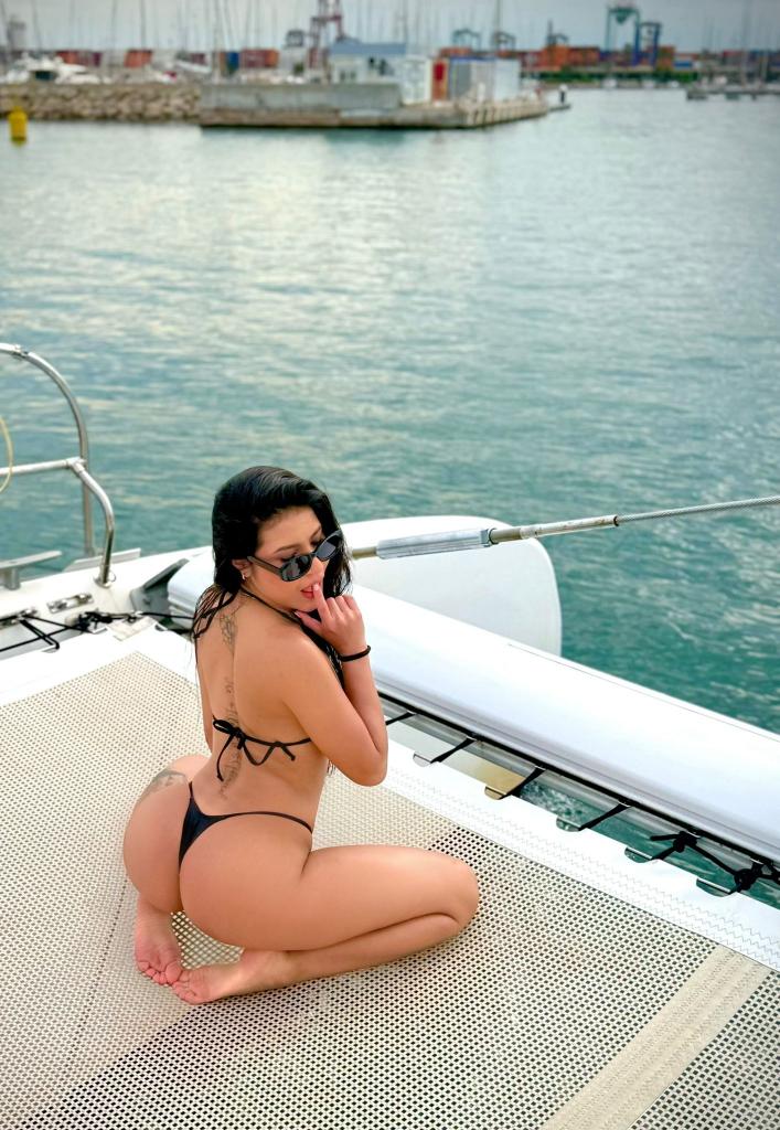 Chica busca chico en Murcia: Chica busca chico