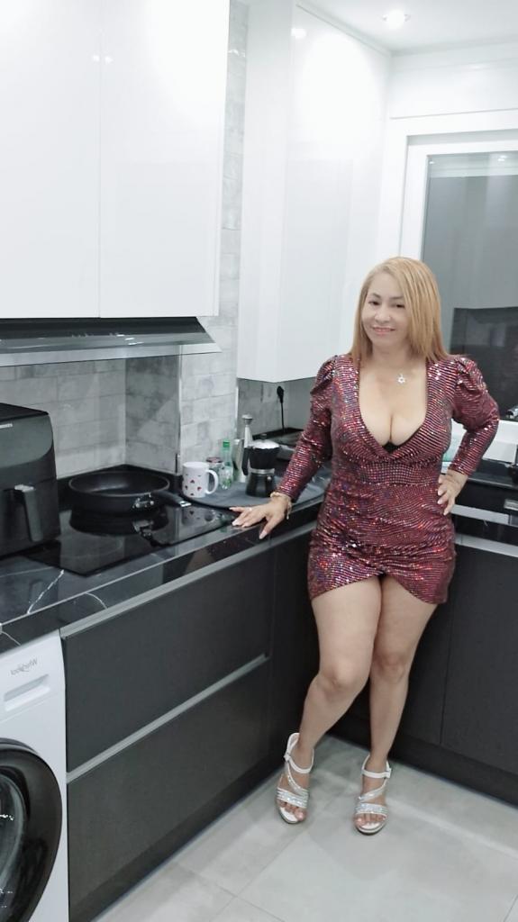 613943365: Chica busca chico en Segovia