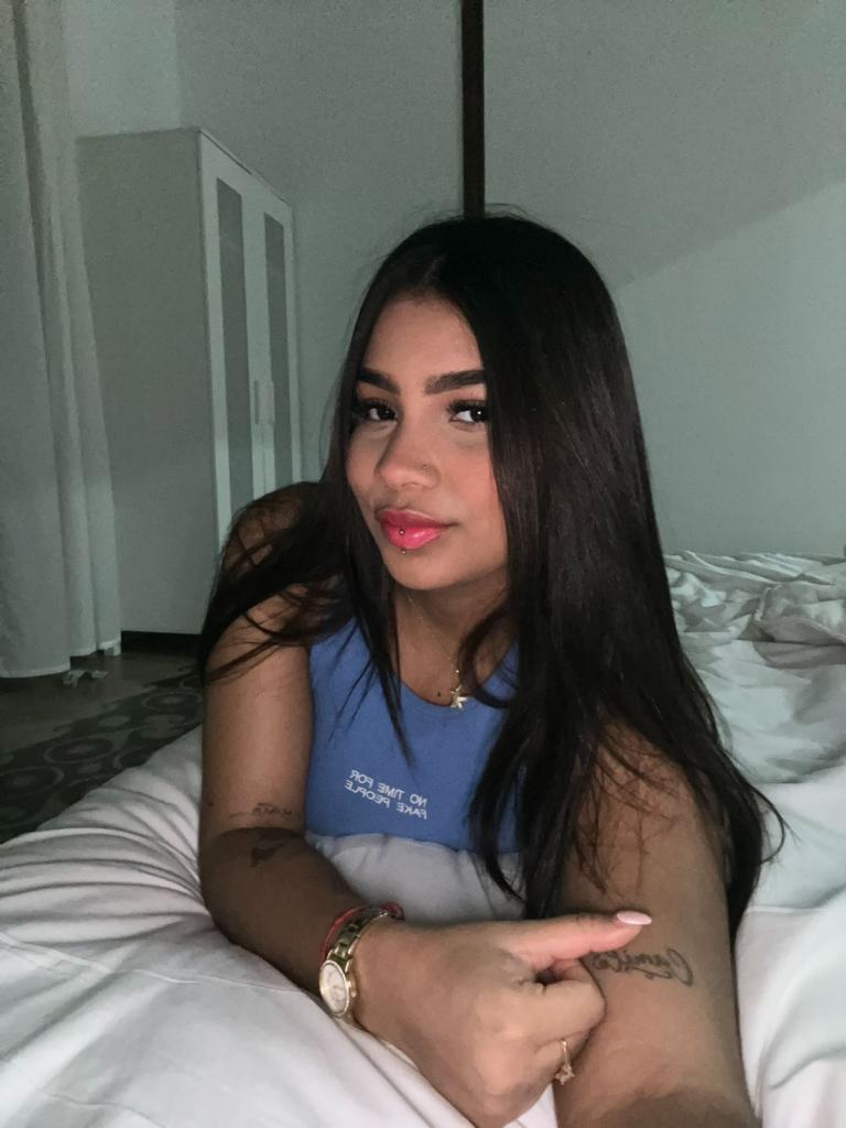 Chica busca chico en Barcelona: 