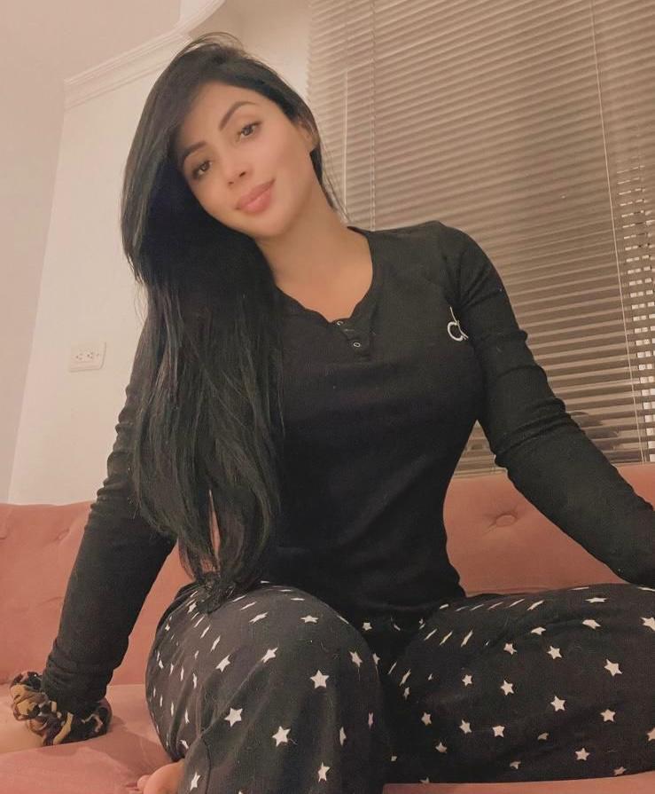 Chica busca chico en Granada: 