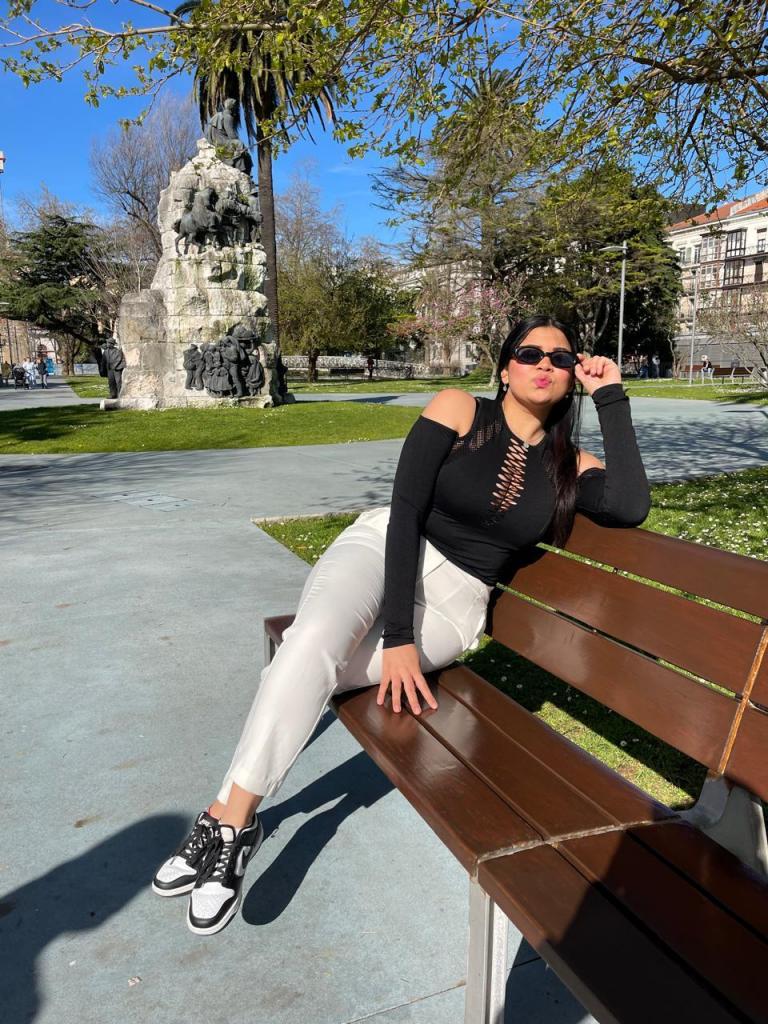 Chica busca chico en Cádiz: 