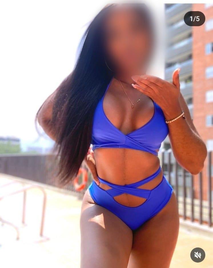 Chica busca chico en Sevilla: 