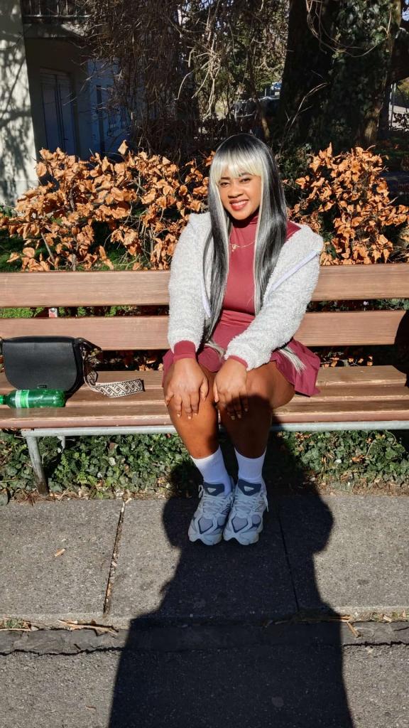 607184851: Chica busca chico en Barcelona