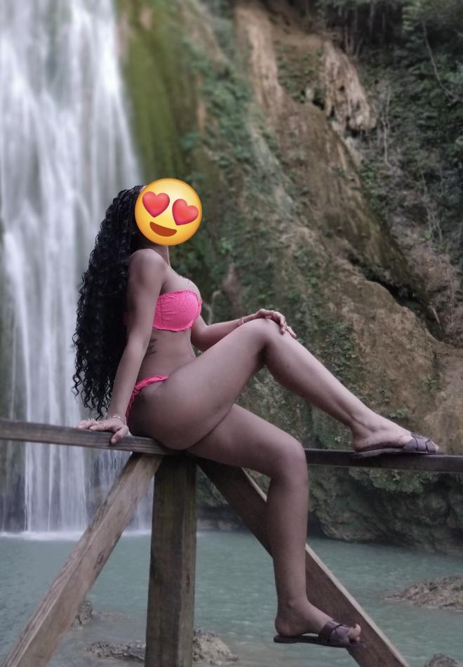 643857895: Chica busca chico en Madrid