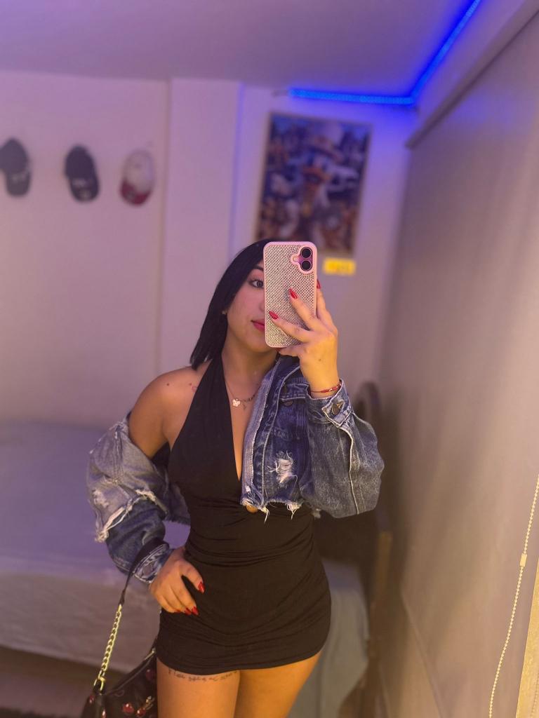 Chica busca chico en Cádiz: 