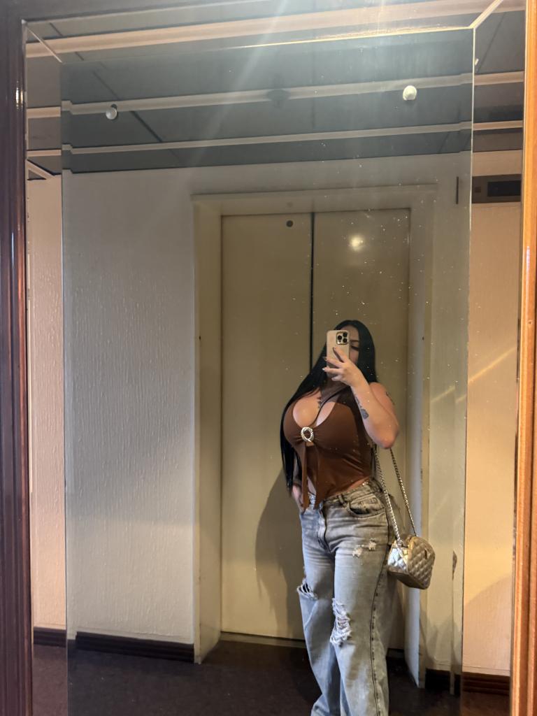 631814376: Chica busca chico en Las Palmas