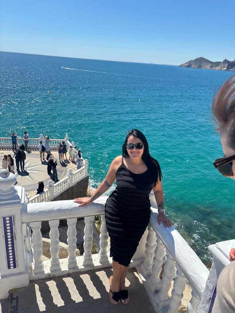 627476935: Chica busca chico en Valencia