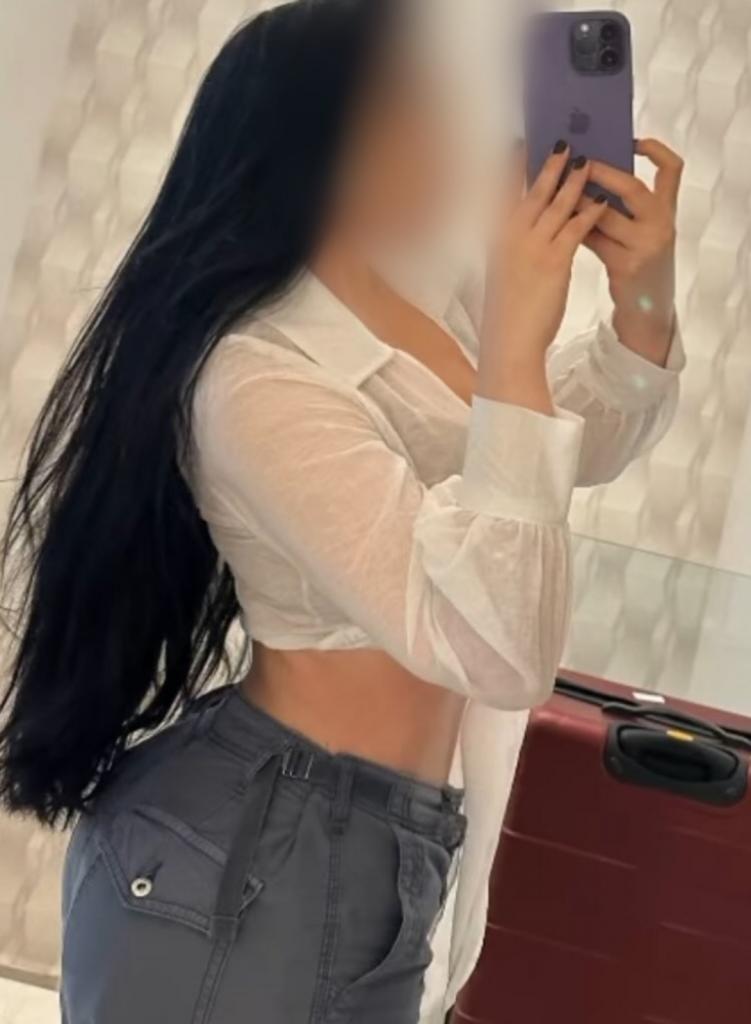 Chica busca chico en Tenerife: 