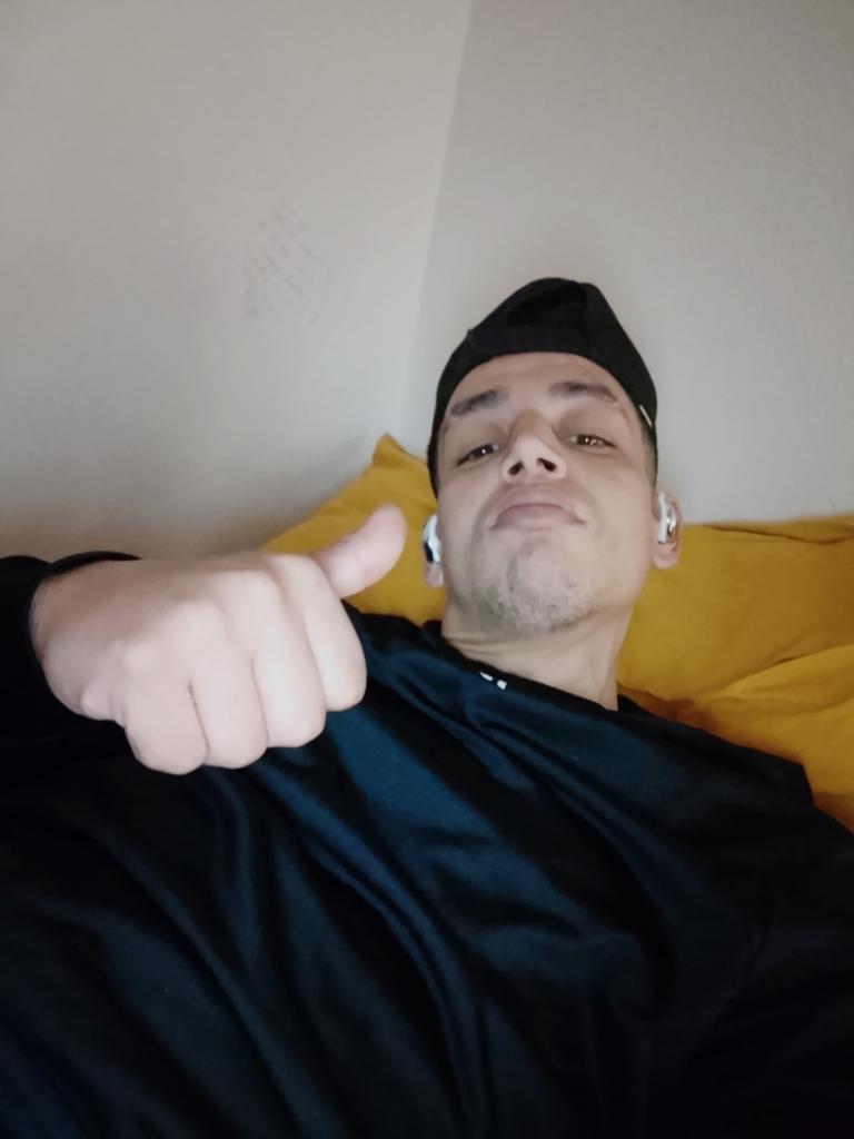 Chico busca chica en Málaga: 