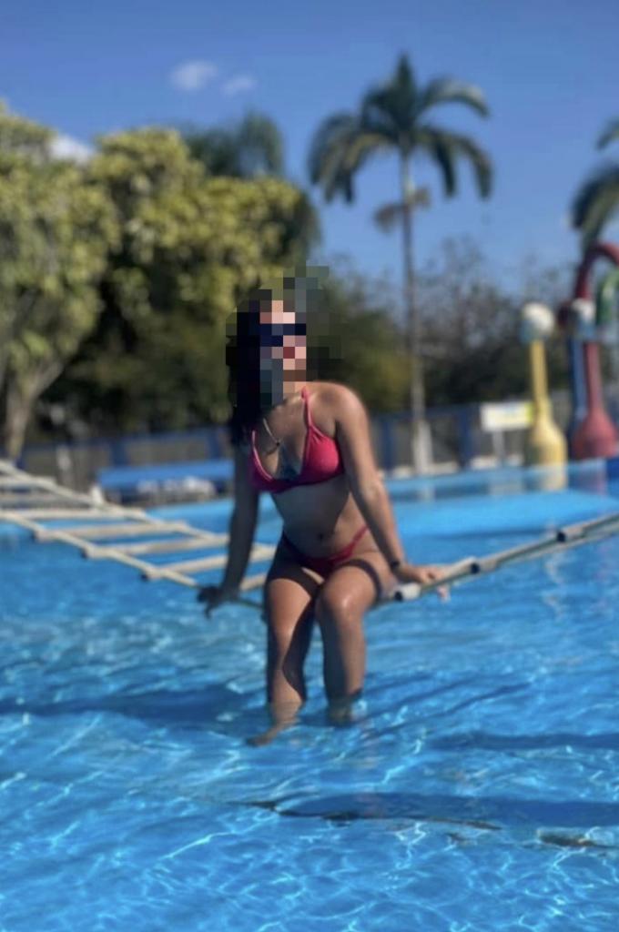 Chica busca chico en Granada: 