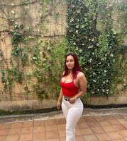 667411657: Chica busca chico en Madrid