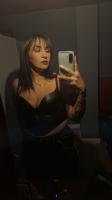 695800469: Chica busca chico en Sevilla