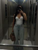 613974021: Chica busca chico en Lérida