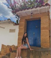 667414516: Chica busca chico en Granada