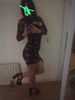 607221826: Chica busca chico en Cádiz