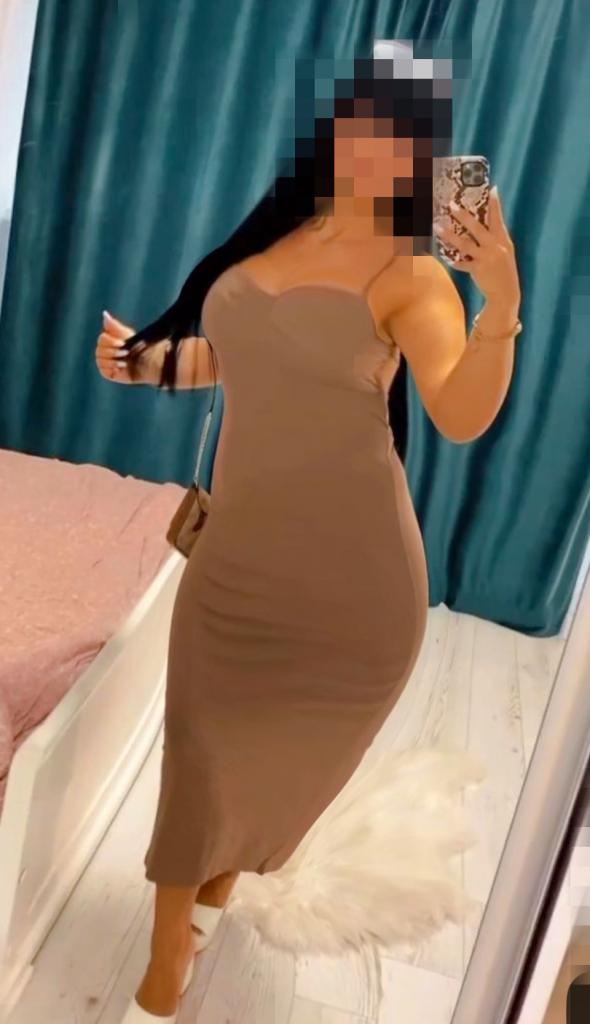 Chica busca chico en Cádiz: 