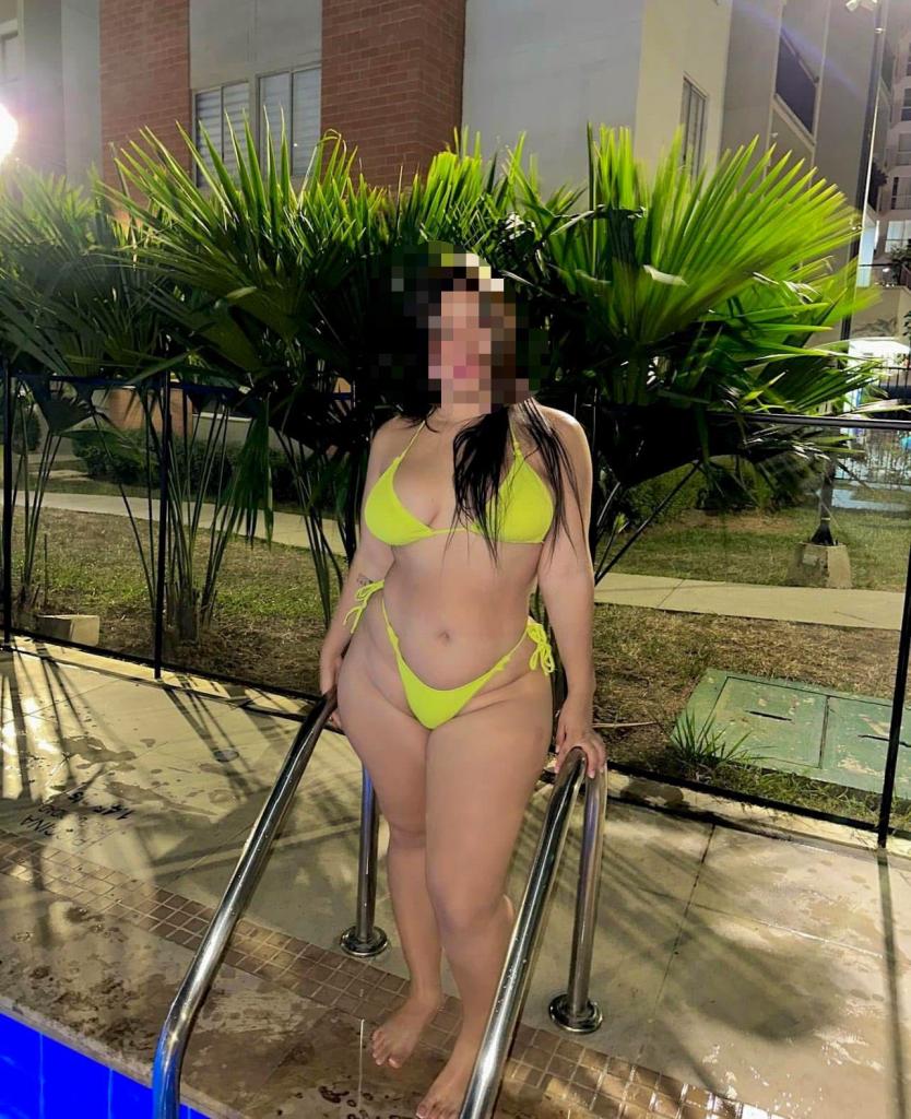 Chica busca chico en Huelva: 