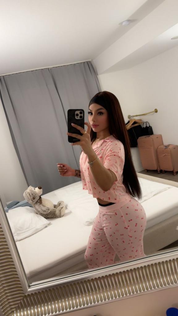 609831262: Transexual en Madrid