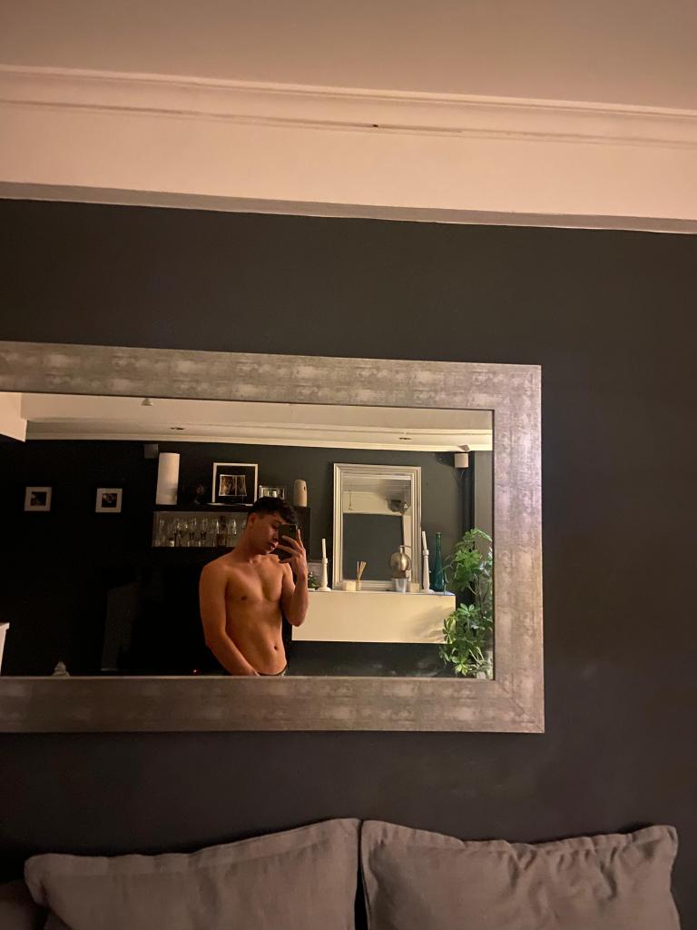 Chico busca chica en Asturias: 