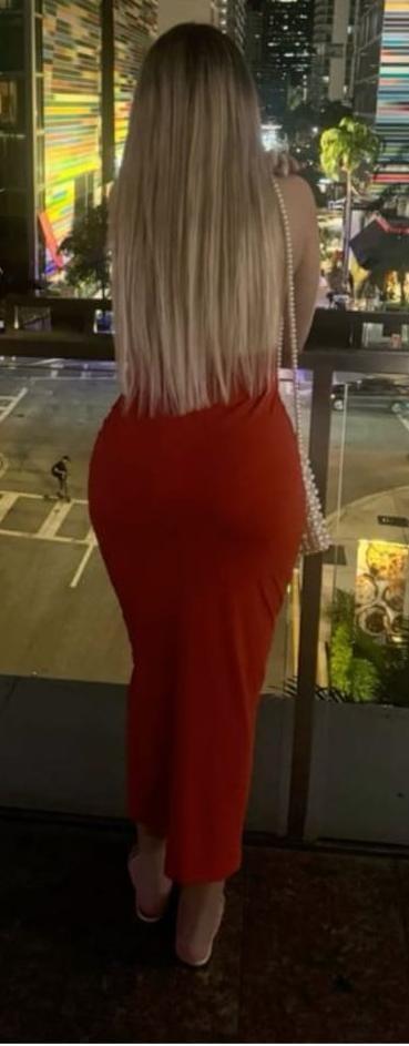 Chica busca chico en La Coruña: 