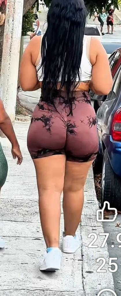 Chica busca chico en Sevilla: Chica busca chico