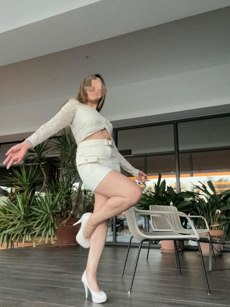 613300464: Chica busca chico en Madrid